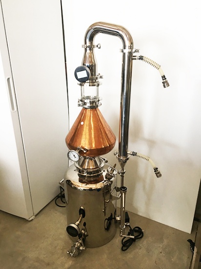 17 Gal. Electric Home Distiller w/ Whiskey Helment
