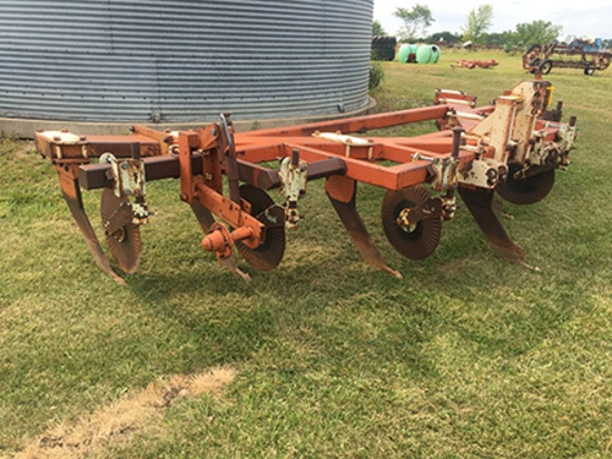 7 Shank HD Sub-Soiler, 22in Spacings, 3pt, Trash Coulters, Gauge Wheel Hubs