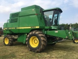 1994 JD 9600 4WD Combine