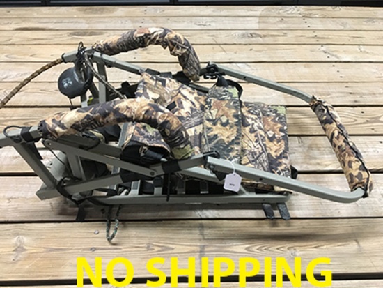Mossy Oak Deer Stand- as shown