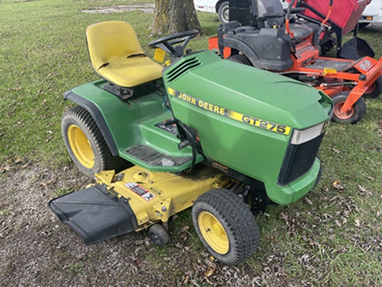 JD 275 Riding Lawn Mower, 17 hp, 48 in. Cut