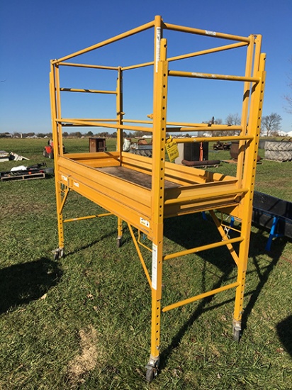 6 ft. Scaffolding w/ Safety Cage