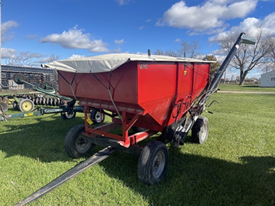 135 Bushel Gravity Flow Wagon, Shur-lok Roll Over Tarp