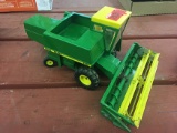 Vintage JD 6600 Combine, Steel Reel