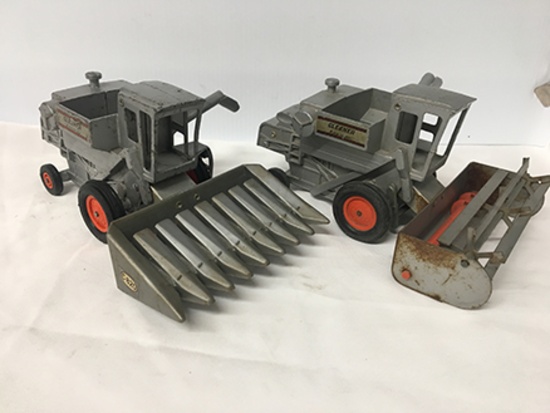 (2) Vintage Gleaner Combine, 1/32 Scale