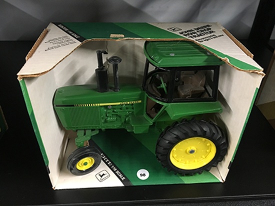 JD Row Crop, 1/16 Scale