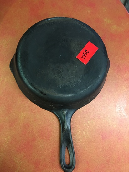 Wagner 8 in. Skillet