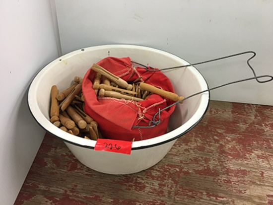 13 in. Enamalware Bowl and Clothes Pins