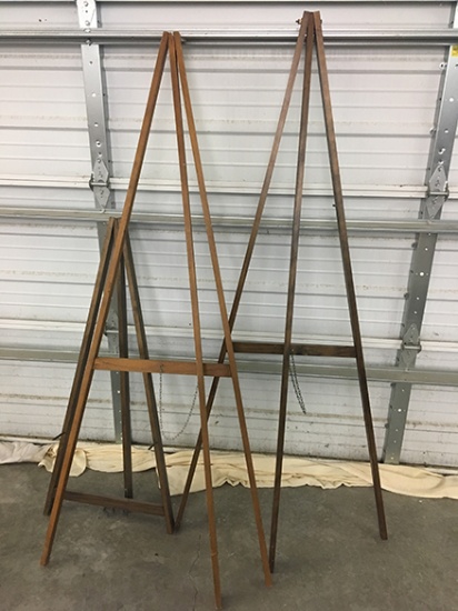 (3) Easels