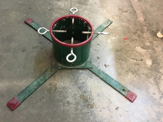 H.D. Iron Tree Stand
