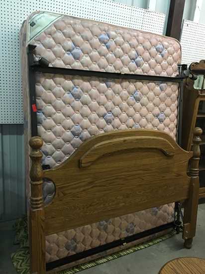 Queen Size Bed w/ Oakwood Industries Headboard (Clean Outfit)