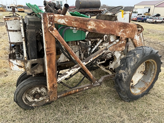 Tricycle End Loader, torn down, parts or salvage
