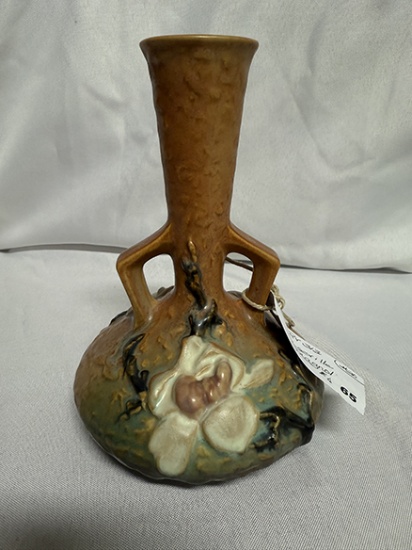 Roseville Magnolia 7 in. Vase