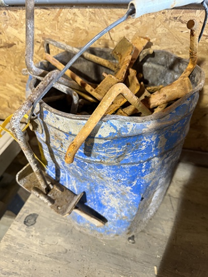 (20 X $) Strong Back Clamps