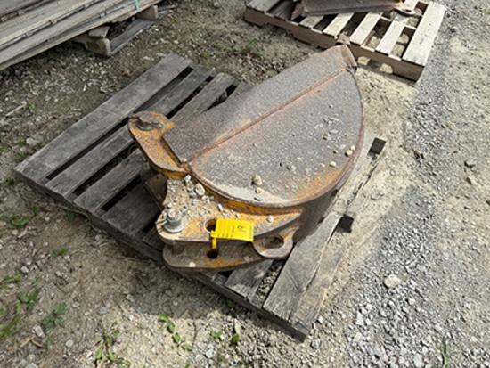 12 in. Hoe Bucket (Fits JD 310D), 8 in. Pin Width Hookup