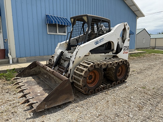 Bobcat S250 Skid Steer, Hand & Foot Control, 78 Material Bucket, 2250 Hours, Sells w/ Steel Tracks
