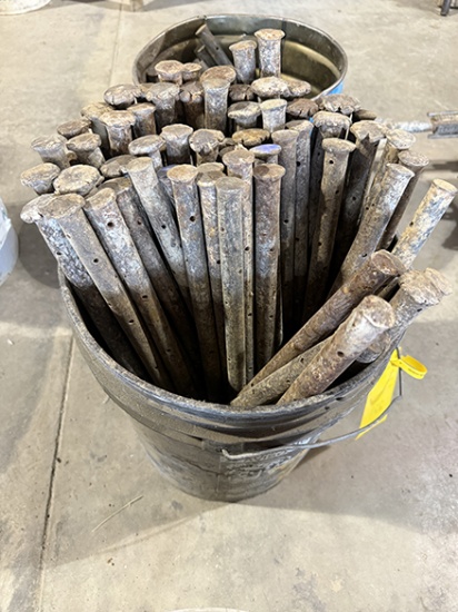 (66 X $) 17 in. Concrete Form Stakes