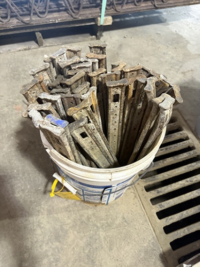(46 X $) 18 in. Flat Steel Nail Form Brackets