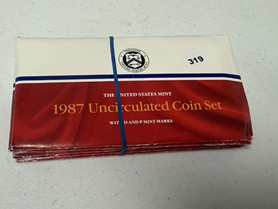 (5) 1987 Mint Sets, UNC