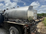 1500 gal. Stainless Steel (H20) Tank, Hoses, on Salvage F700 Truck, NO Title