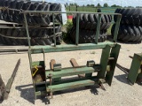 JD 600-700 Series, 42 in. Pallet Forks w/  Riser