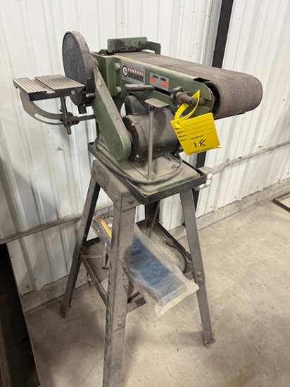 Central Machinery 4 in. X 30 in. Belt & 6 in Disc Sander w/Stand
