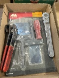 Mac Molding Remover Set, Snap-On Ratchet & Blue Point Tool
