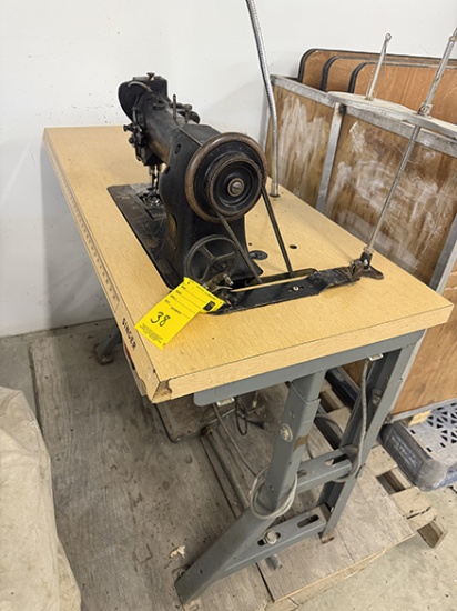 Singer Belt Driven Commercial Leather Sewing Machine, 120 V