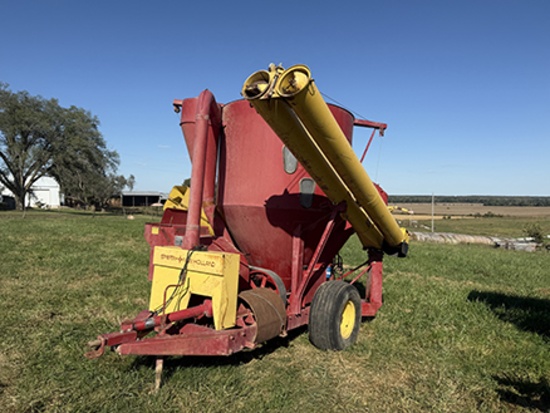 New Holland 355 Grinder Mixer