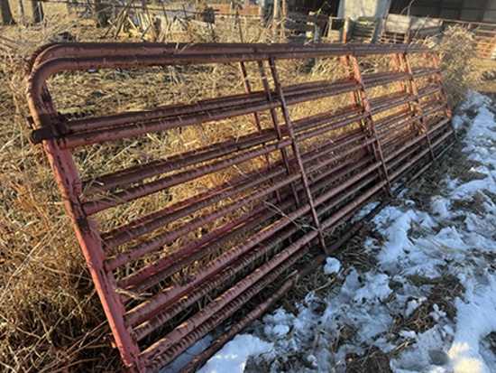 (3 X $) 16 ft. Pipe Gates