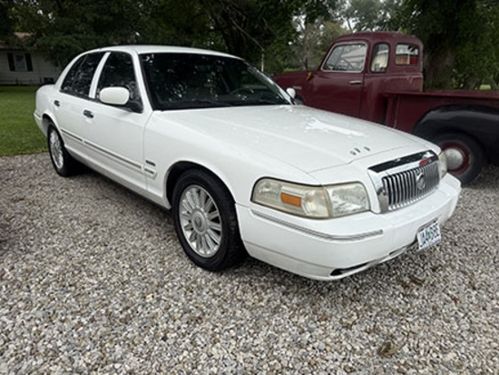 2009 Mercury Grand Marquis LS, Ultimate Edition
