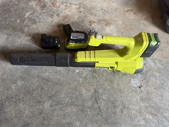 Ryobi 18V blower with charger