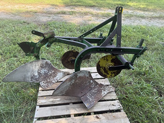 IH P017184 2 BTM 3 pt. Plow