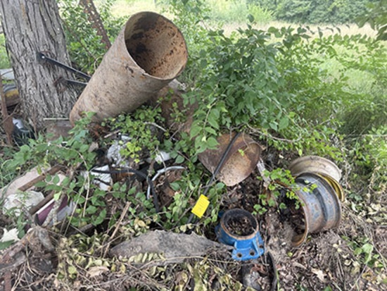 Pile of Salvage Iron, No Loading Assistance