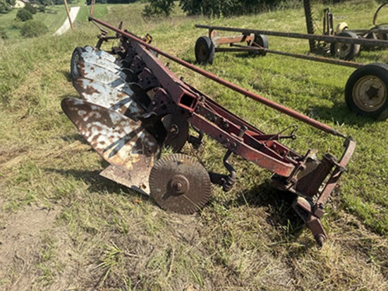 INT. 560 5 BTM Plow, Semi Mount