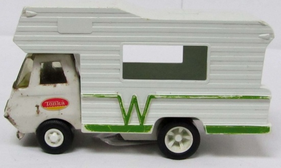 VINTAGE TONKA WINNEBAGO TOY RV CAMPER 6"