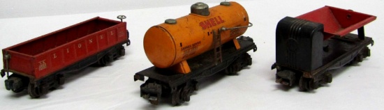 PRE-WAR LIONEL LINES TRAIN CARS - 3 TOTAL - METAL