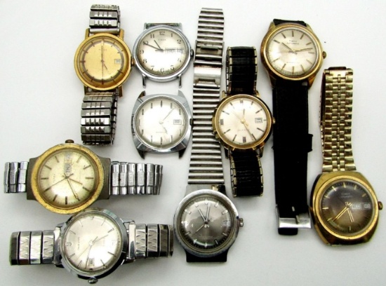 VINTAGE TIMEX AUTOMATIC & MECHANICAL LOT