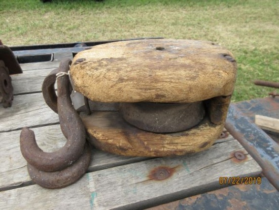 Wood Ship Pulley