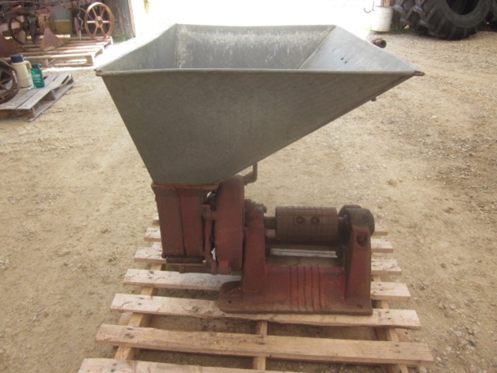farm grain grinder