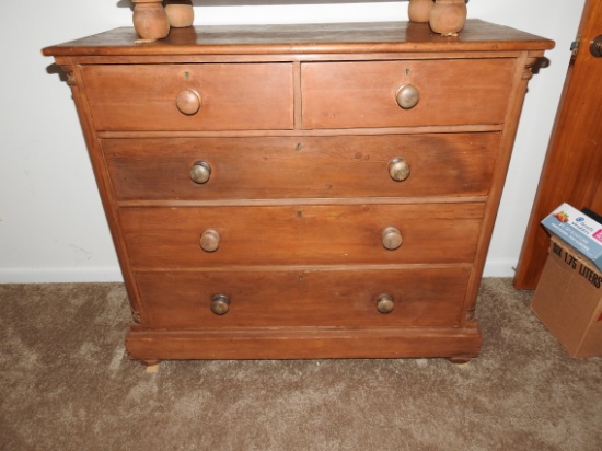 Antique 5 drawer chest of drawers