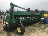 John Deere 1530 Drill