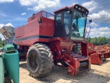 Case IH 1660 Combine