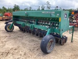 John Deere 1520 Drill