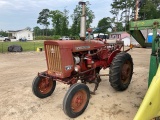 IH Farmall 140 Tractor