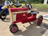 IH Farmall 560 Toy Pedal Tractor