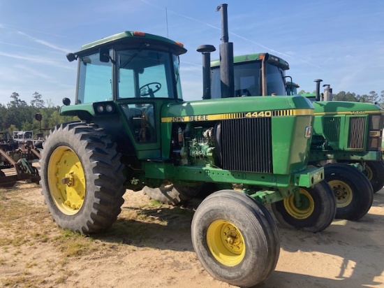 John Deere 4440 Tractor 2WD
