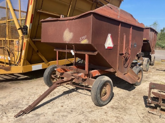 Gravity Flow Wagon