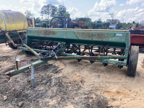 John Deere 8300 Drill