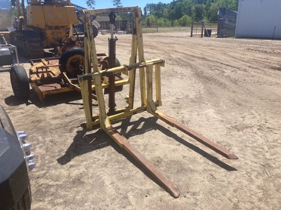 3pt. Hyd. Lift Hay Fork